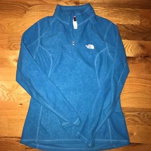 The NorthFace fleece embossed quarter zip